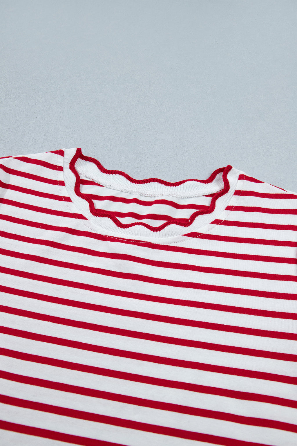 Red Stripe Scallop Trim Casual Top 2pcs Short Set