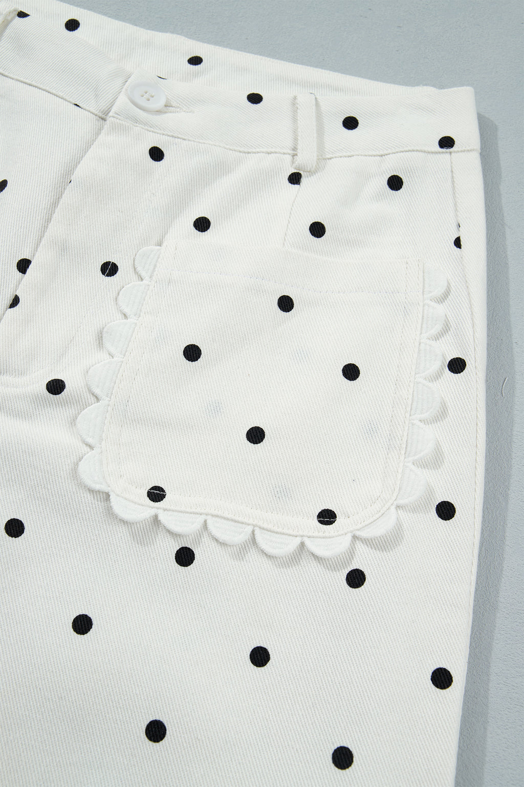 White Polka Dot Print Scalloped Patch Pocket Cotton Shift Pants